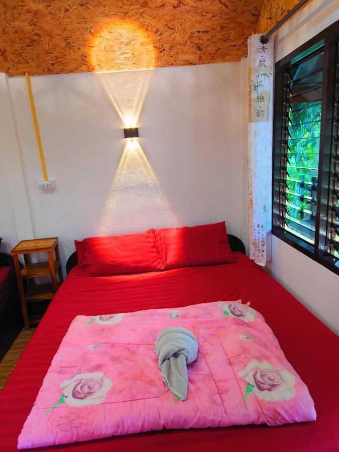 บ้านดินโฮมสเตย์ ปางอุ๋ง Ban Huai Makhuea Som Extérieur photo