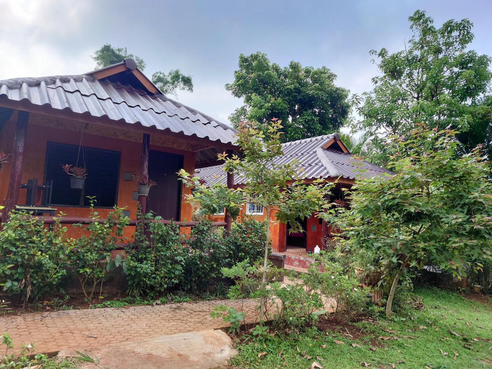 บ้านดินโฮมสเตย์ ปางอุ๋ง Ban Huai Makhuea Som Extérieur photo