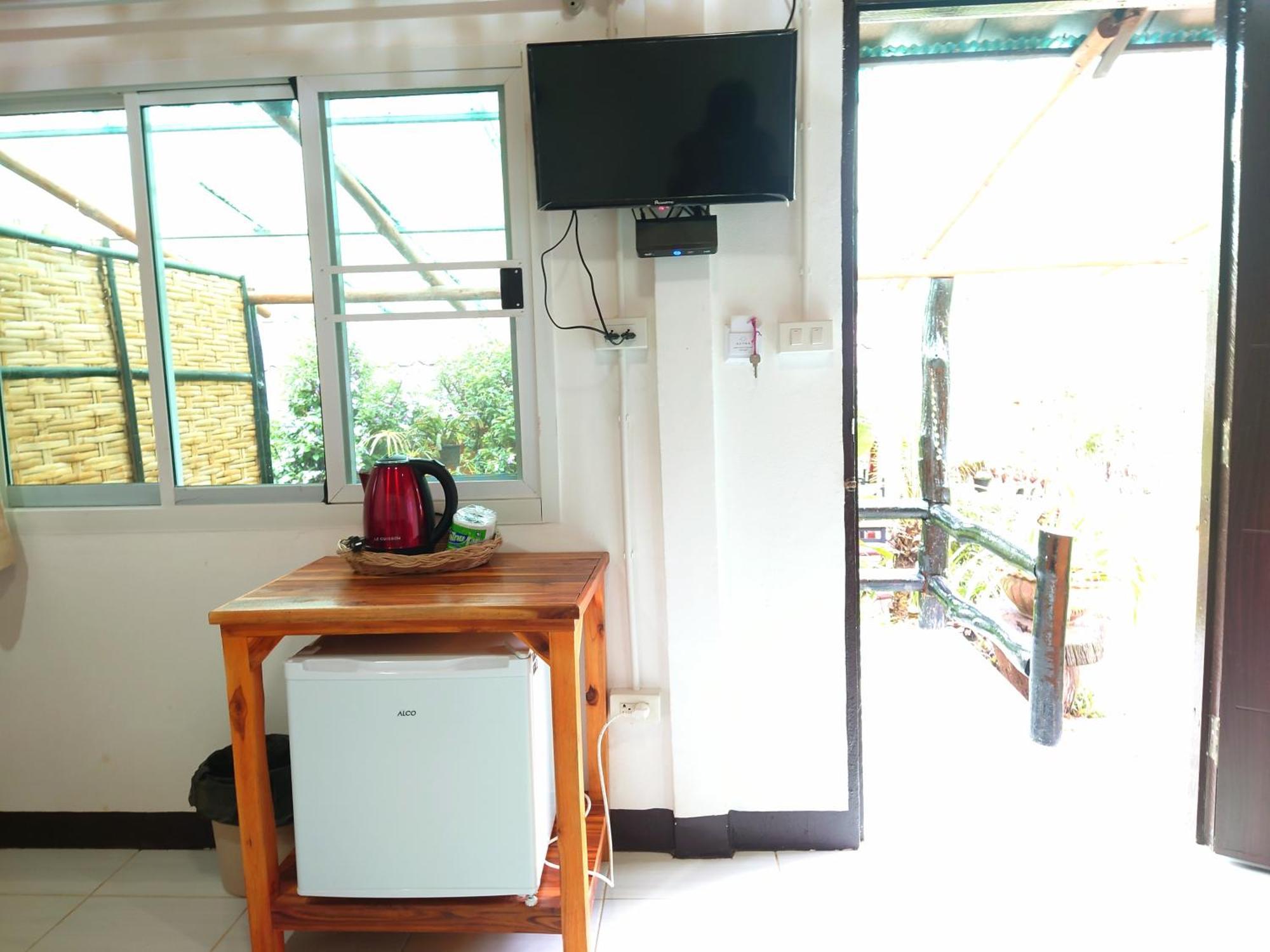 บ้านดินโฮมสเตย์ ปางอุ๋ง Ban Huai Makhuea Som Extérieur photo